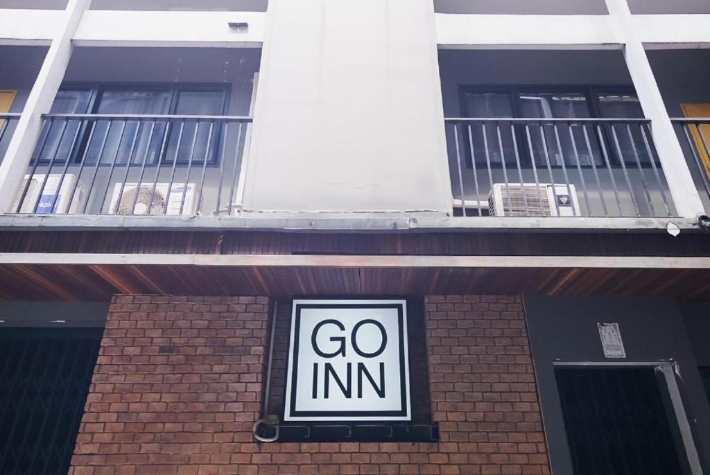 Go Inn Silom Bts Surasak Station V โกอินน์ สีลม Bts สถานีสุรศักดิ์ Bangkok Exterior foto